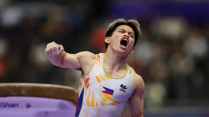 Yulo enters floor, vault finals