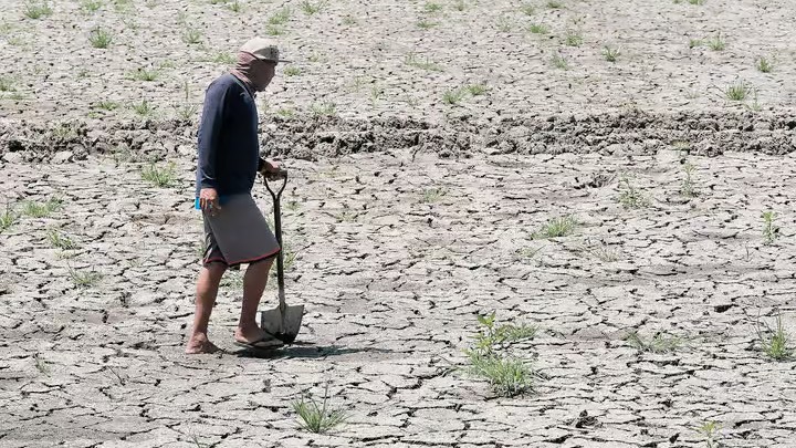 Strengthening preventive measures
for El Niño