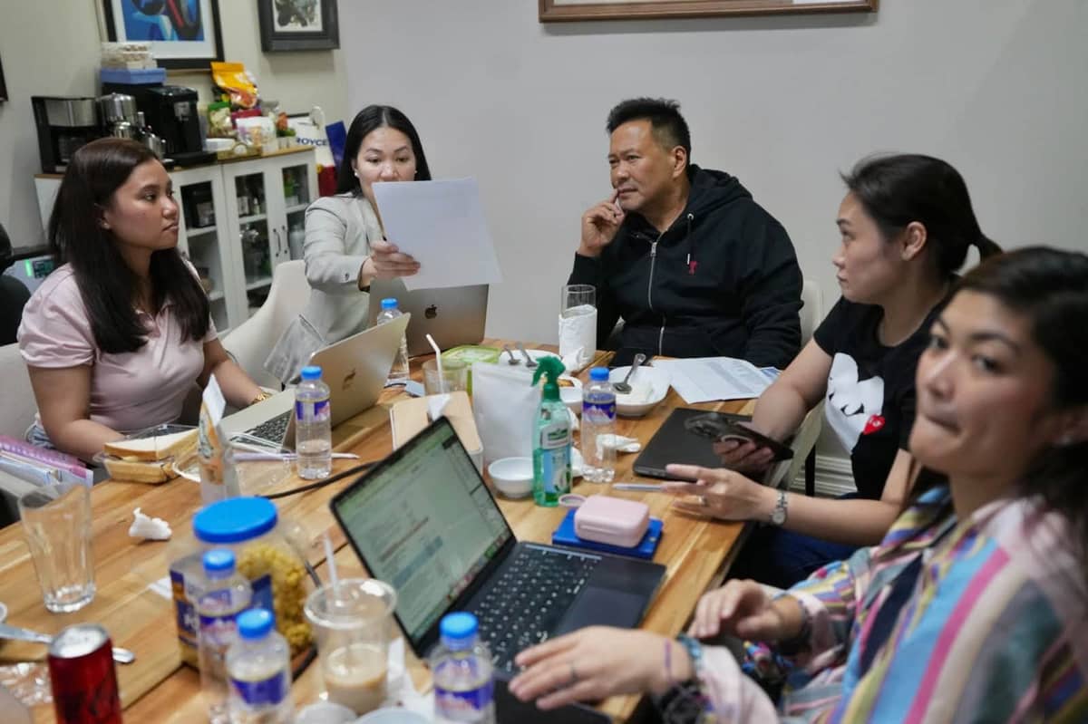 PORK hunting season Senator JV Ejercito and his indefatigable staff pore over the 2027 national budget, combing through its provisions and amendments in search of allocations they consider pork barrel.