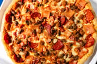 5 reasons these pizzas are the big boss of every pizza night