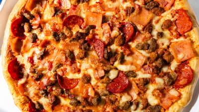 5 reasons these pizzas are the big boss of every pizza night