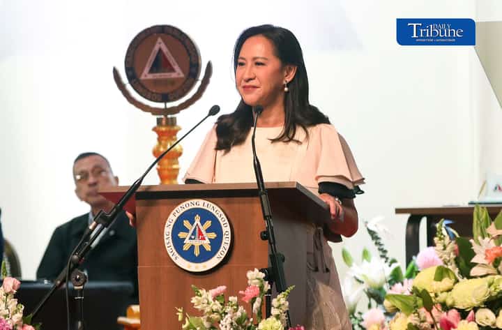 DEBT-FREE QC EYES MAJOR HEALTH CARE EXPANSION
Quezon City Mayor Joy Belmonte delivers her eighth State of the City Address at the Quezon City M.I.C.E. Center on Monday, 19 October, declaring the city debt-free while outlining major health care improvements.
Belmonte reported that all city health facilities are registered under PhilHealth's Yaman ng Kalusugan Program (YAKAP). She also announced plans to establish sundown clinics offering HIV testing across all six districts, complete the rehabilitation of 28 health centers and finish a new Quezon City General Hospital annex by 2027.
Photo by Analy Labor