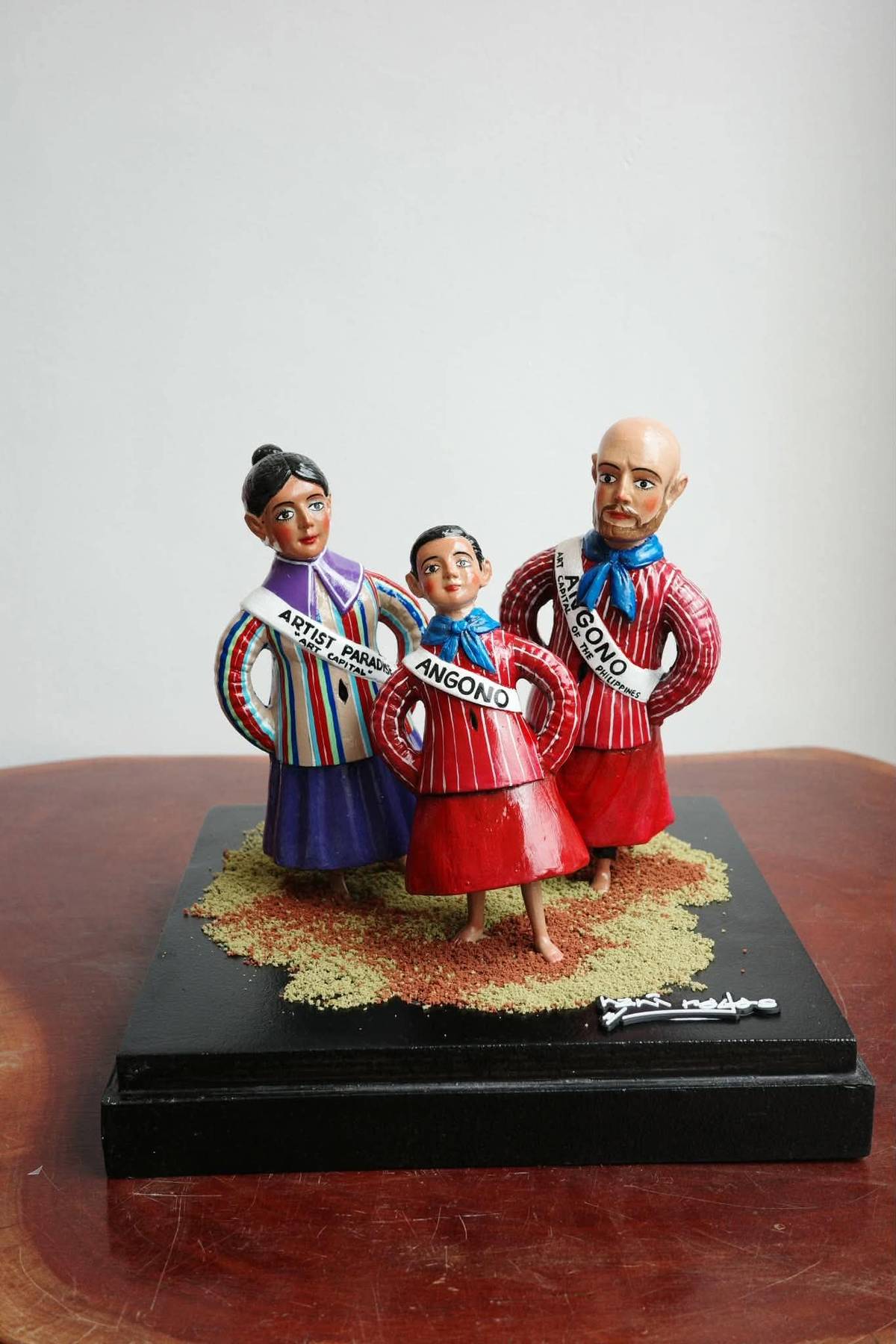 ‘HIGANTITOS ni Temyong.’