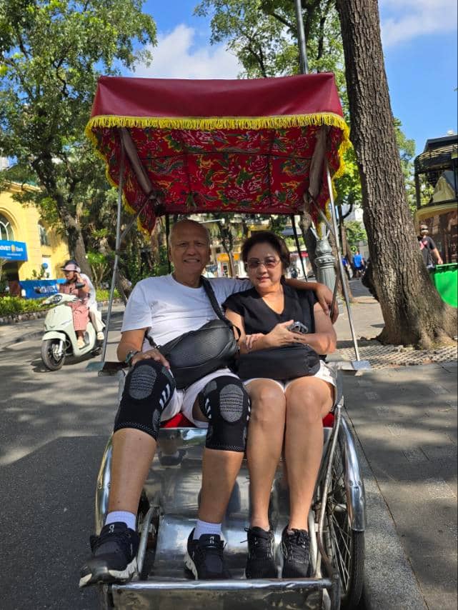 PEDICAB tourists