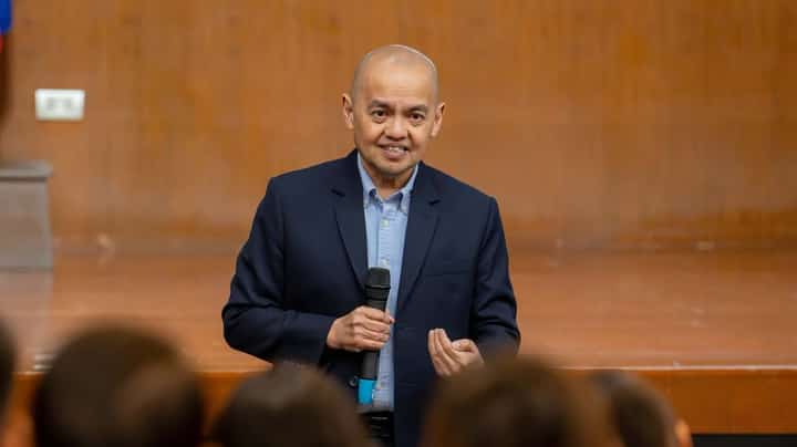 SENIOR Associate Justice Marvic Leonen