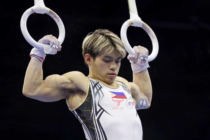CARLOS Yulo is leaving no stone unturned in coming up with a solid performance in the finals of the floor exercise and vault apparatuses of the FIG Artistic Gymnastics World Championships on Sunday.