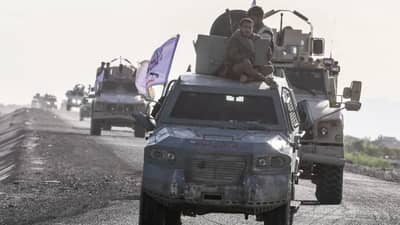 Yemenis fleeing Houthi offensive overwhelm aid capacity