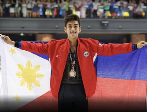 Michael Martinez makes skating comeback at 30