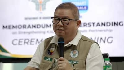 AGRICULTURE Secretary Francisco Tiu Laurel Jr. said he is unaware of the alleged P190 billion worth of project insertions in the Department of Agriculture’s proposed 2027 budget. The People’s Budget Coalition flagged 7,054 projects allegedly added by the House of Representatives, raising concerns over missing project documents and farm-to-market road coordinates pointing to bodies of water. The group urged the Senate to scrutinize the proposed allocations.