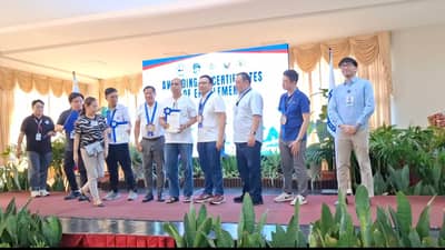 DHSUD awards 160 titles to Cebu families
