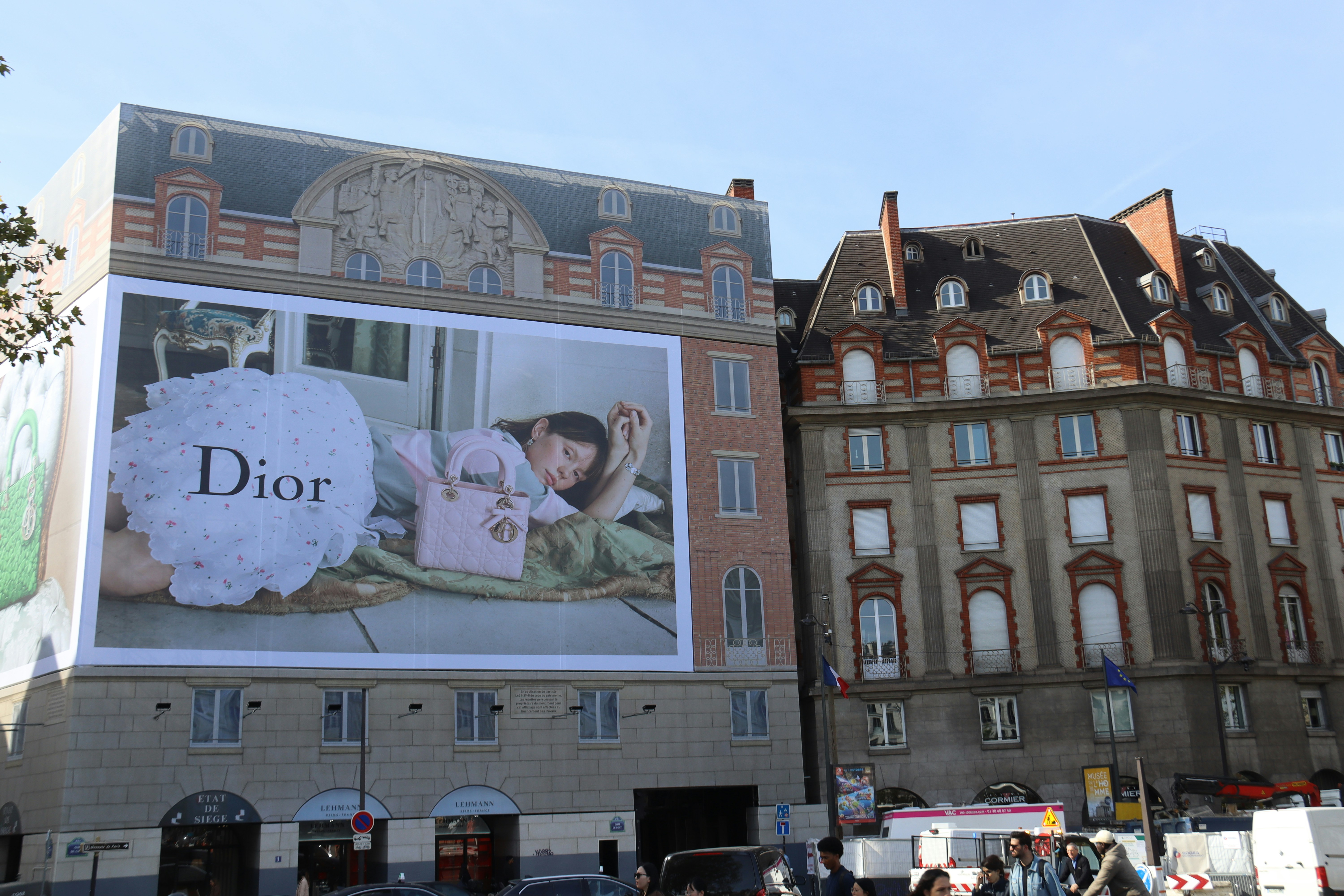 How can luxury fashion houses deal with stolen goods?