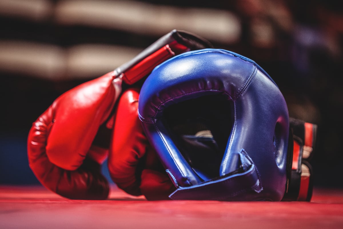 The curse of mandatory challenger