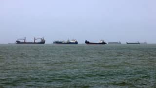 Iran’s Guards warn vs escorting ships