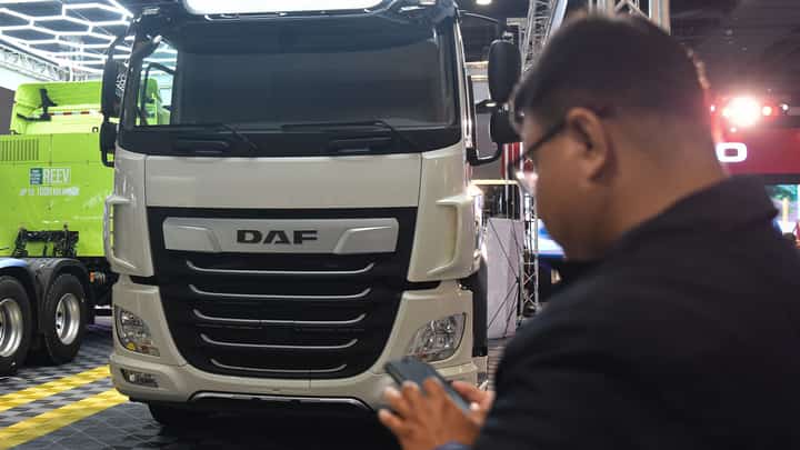 Truck enthusiasts and industry representatives explore commercial vehicles and automotive innovations during the inaugural Philippine International Truck Show (PITS) at the SMX Convention Center in Pasay City on October 23.
The three-day event, organized by the Truck Manufacturers Association, Inc. (TMA) and the Automotive Body Manufacturers Association of the Philippines, Inc. (ABMAP), showcases trucks and transport solutions for cargo delivery, public transport, construction, and other commercial uses. l Zedrich Xylak Madrid