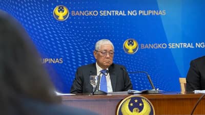 BANGKO Sentral ng Pilipinas (BSP) Governor Eli Remolona Jr. speaks at a press conference at the BSP Manila headquarters following the central bank’s “jumbo” 50-basis-point rate hike on Thursday.