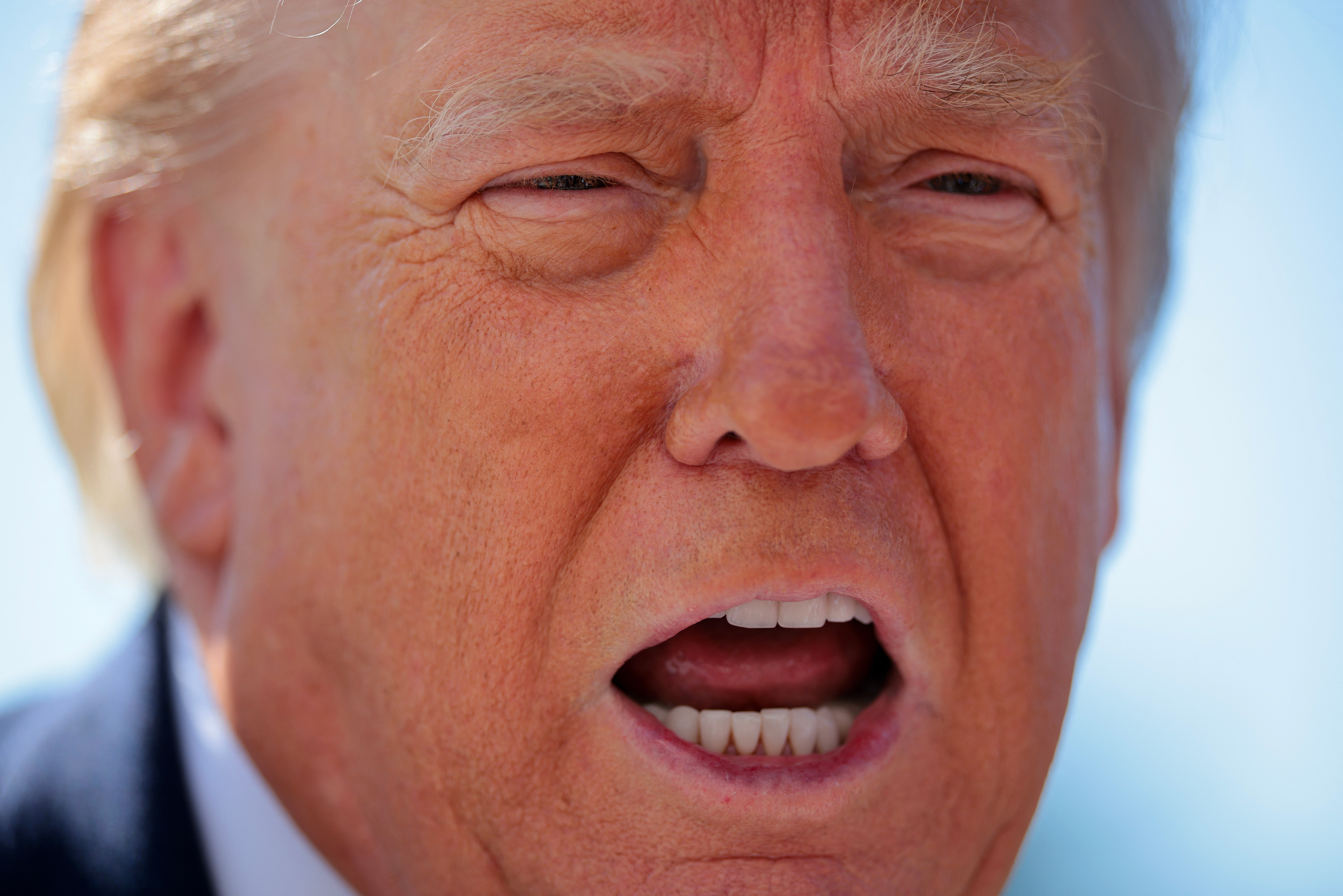 Ukraine reports problems with Starshield after Trump said access restored