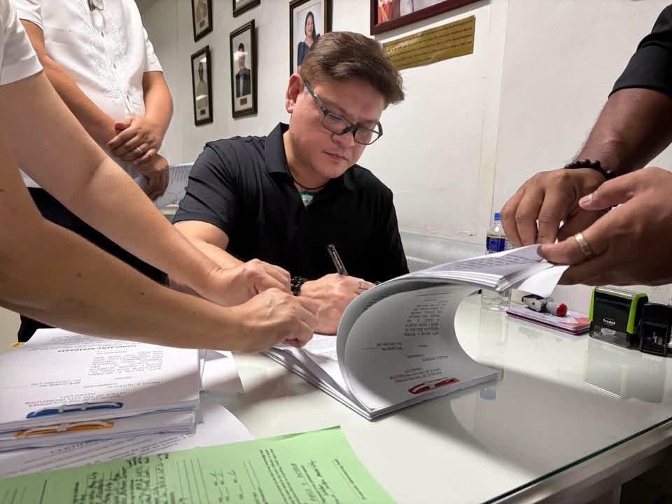 Pulong Duterte files libel raps vs. NBI chief, journalists