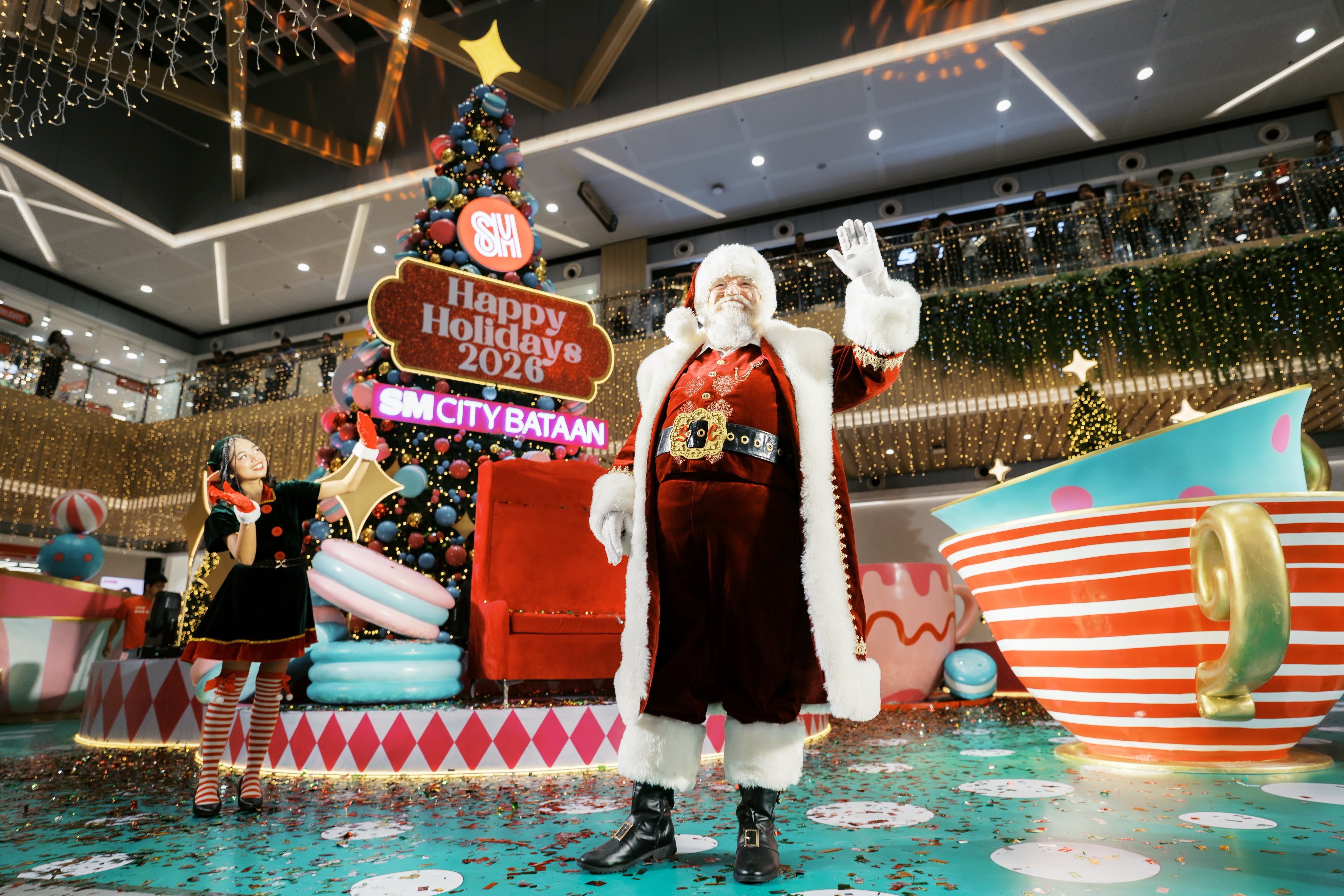 SM City Bataan unveils whimsical Holiday Sweet Soirée Christmas centerpiece