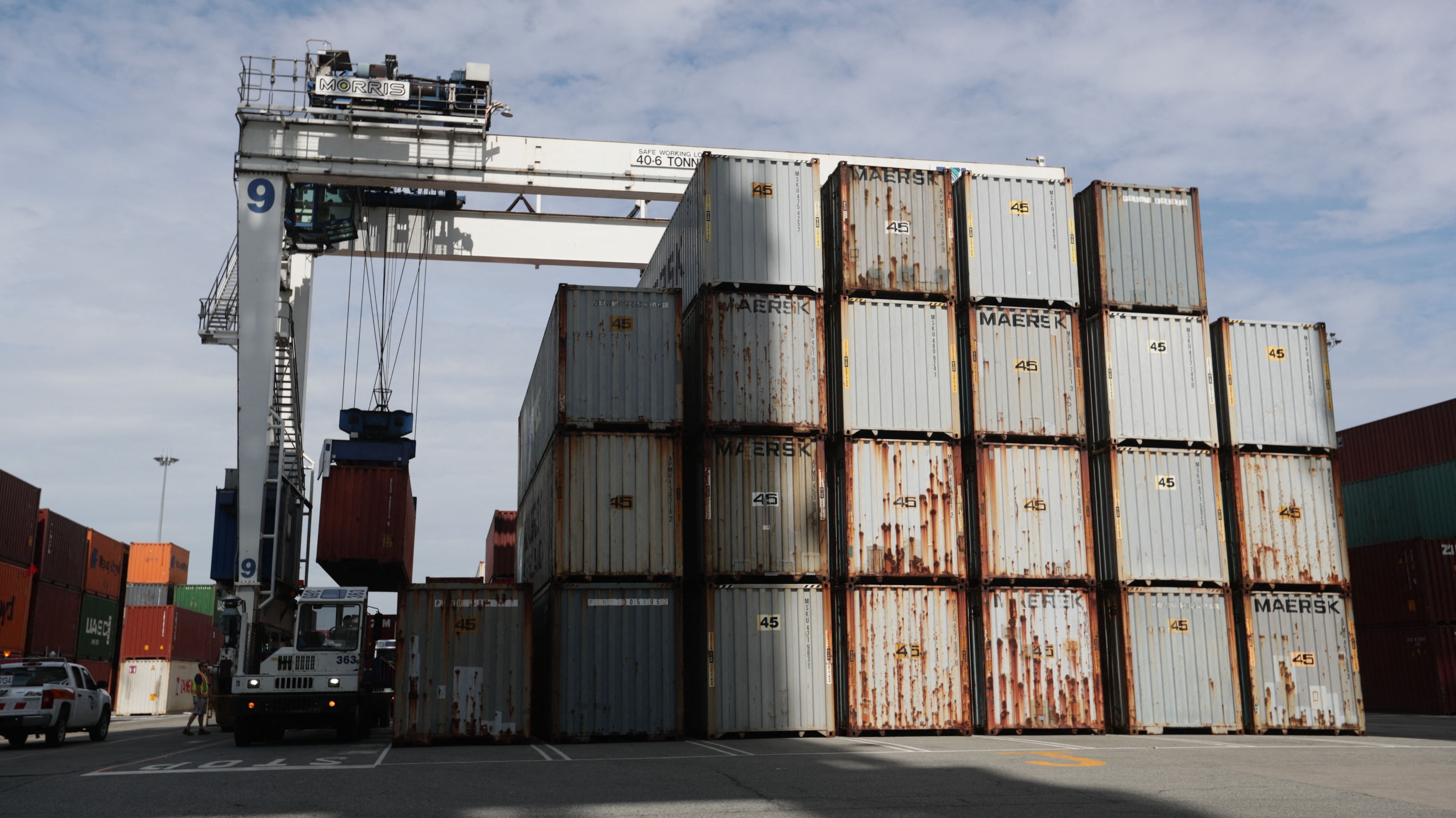 Customs drive leads to Canadian trash Conviction 