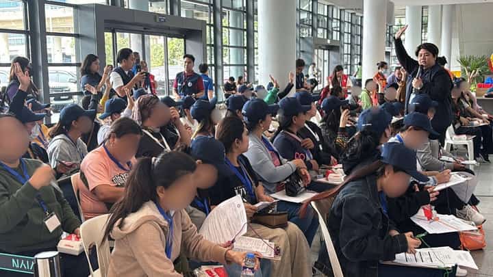FORTY-NINE overseas Filipino workers arrive at Ninoy Aquino International Airport Terminal 3 on 23 October after availing of voluntary repatriation from Saudi Arabia amid rising tensions in the Middle East.