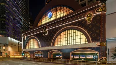 THE Central Station installation transforms a Hong Kong boutique into a grand railway station, celebrating the house’s travel heritage and iconic monogram.