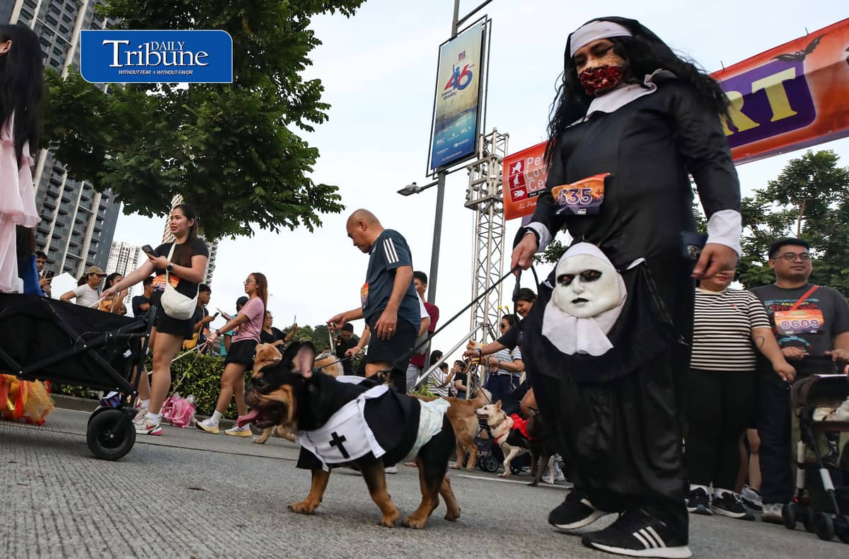 (October 24 2026) Pets and furparents wear halloween costumes as they join the Pet Lover’s Calentre Spooky Walkathon 2026 at the Bridgetowne Destination Estate in Pasig City on Saturday, October 24, 2026. Photo/Analy Labor