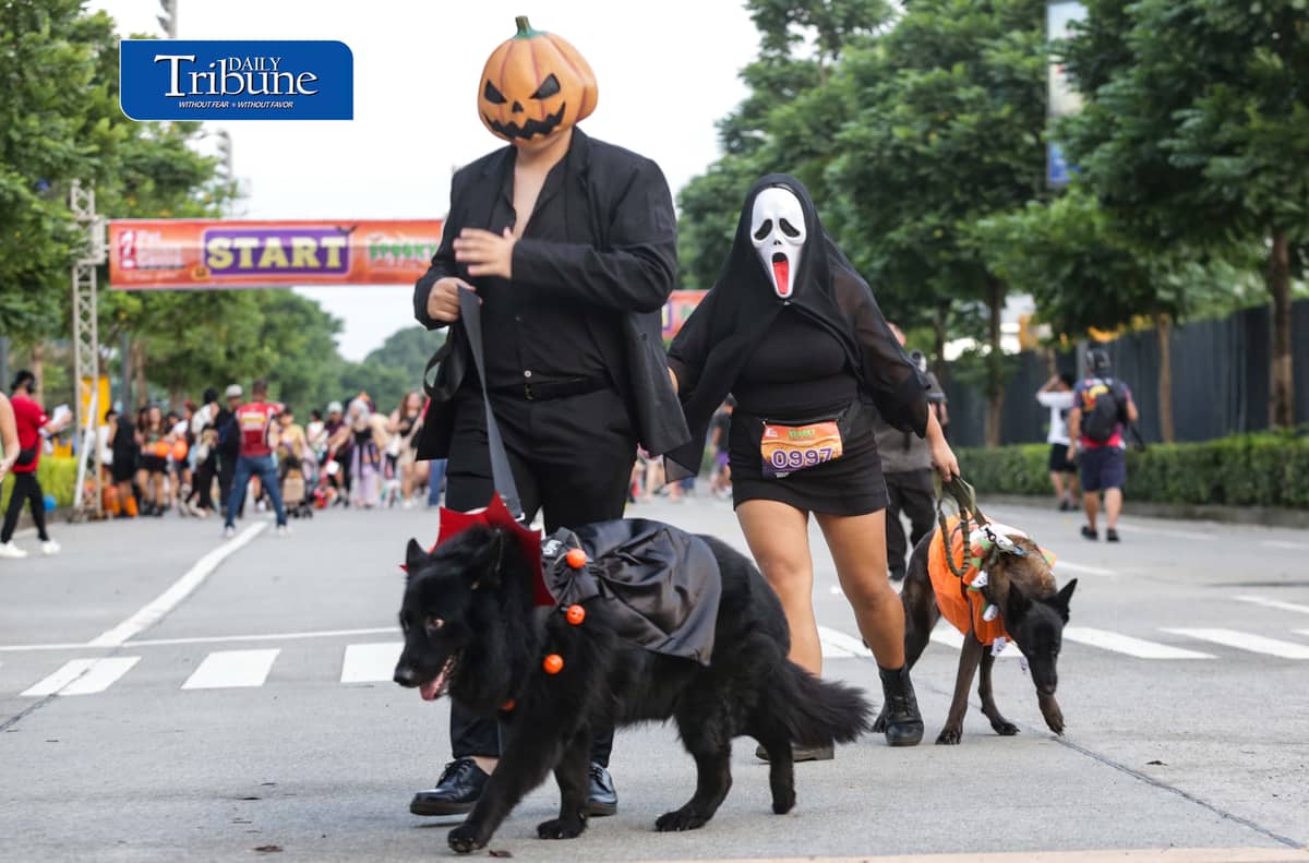 (October 24 2026) Pets and furparents wear halloween costumes as they join the Pet Lover’s Calentre Spooky Walkathon 2026 at the Bridgetowne Destination Estate in Pasig City on Saturday, October 24, 2026. Photo/Analy Labor