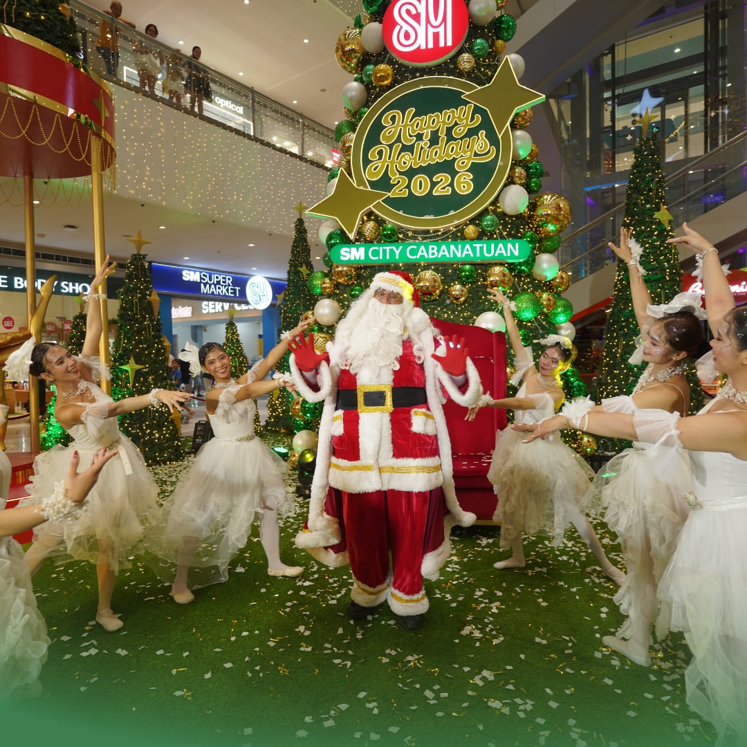 SM Cabanatuan ushers in Christmas with sparkle