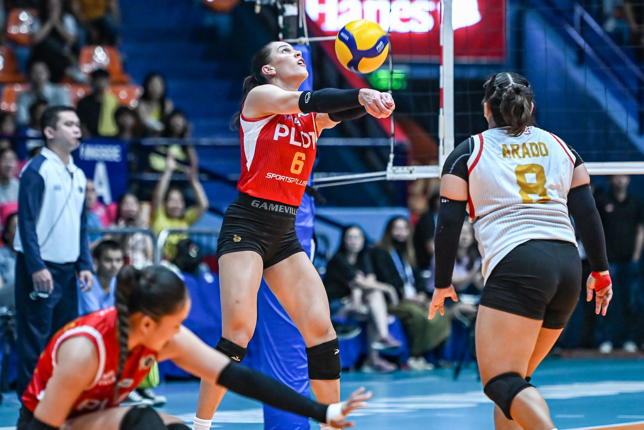Back in service: Davison helps PLDT regain its winning ways