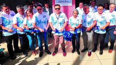DHSUD Secretary Jose Ramon Aliling, along with SHFC President and CEO Federico Laxa, Pag-IBIG Fund CEO Marilene Acosta, NHMFC President Renato Tobias, HSAC Executive Commissioner Avelino Tolentino III and other housing officials, leads the opening of the 2nd National Housing Expo (NHE) 2026 at the SMX Convention Center Manila.