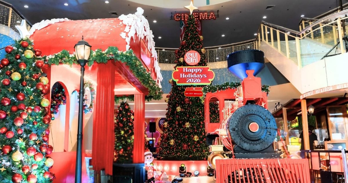SM City Rosales welcomes Christmas holiday display