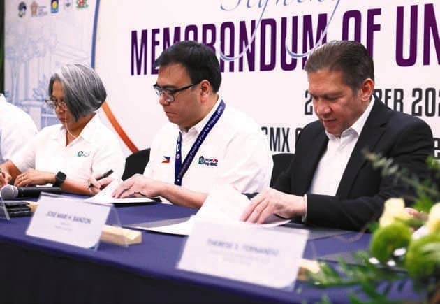 DHSUD, Pag-IBIG Fund, and Federal Land, led by President Jose Mari Banzon, formalize their partnership through an MOU signing led by Secretary Aliling and Pag-IBIG Fund CEO Marilene Acosta.