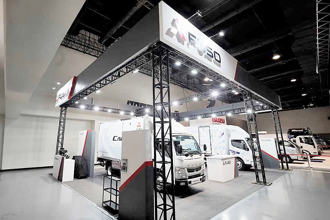 Mitsubishi Fuso shows eCanter at PITS