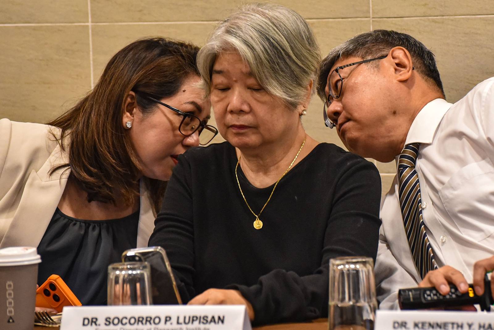A group of doctors calls on the Professional Regulation Commission (PRC) to investigate Dr. Anthony 'Tony' Leachon over alleged violations of professional ethics stemming from his public statements on the 2017 Dengvaxia vaccine controversy during a press conference in Intramuros, Manila, on October 26.

The group urged the commission to conduct a fair and impartial review based on scientific evidence and documented facts. l Zedrich Xylak Madrid