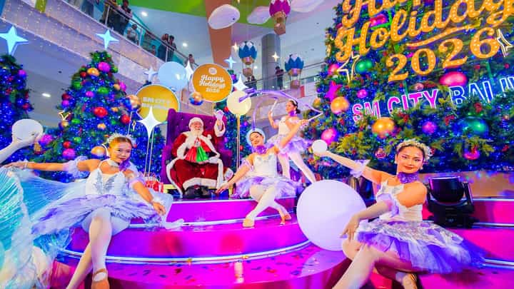 SM City Baliwag unveils whimsical Christmas centerpiece