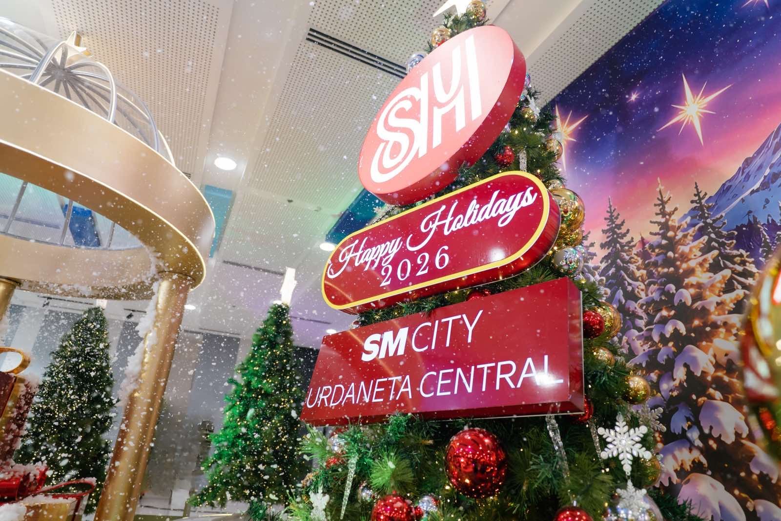SM Central Urdaneta Unveils ‘Holiday Glitter & Glide Wonderland’ for Christmas