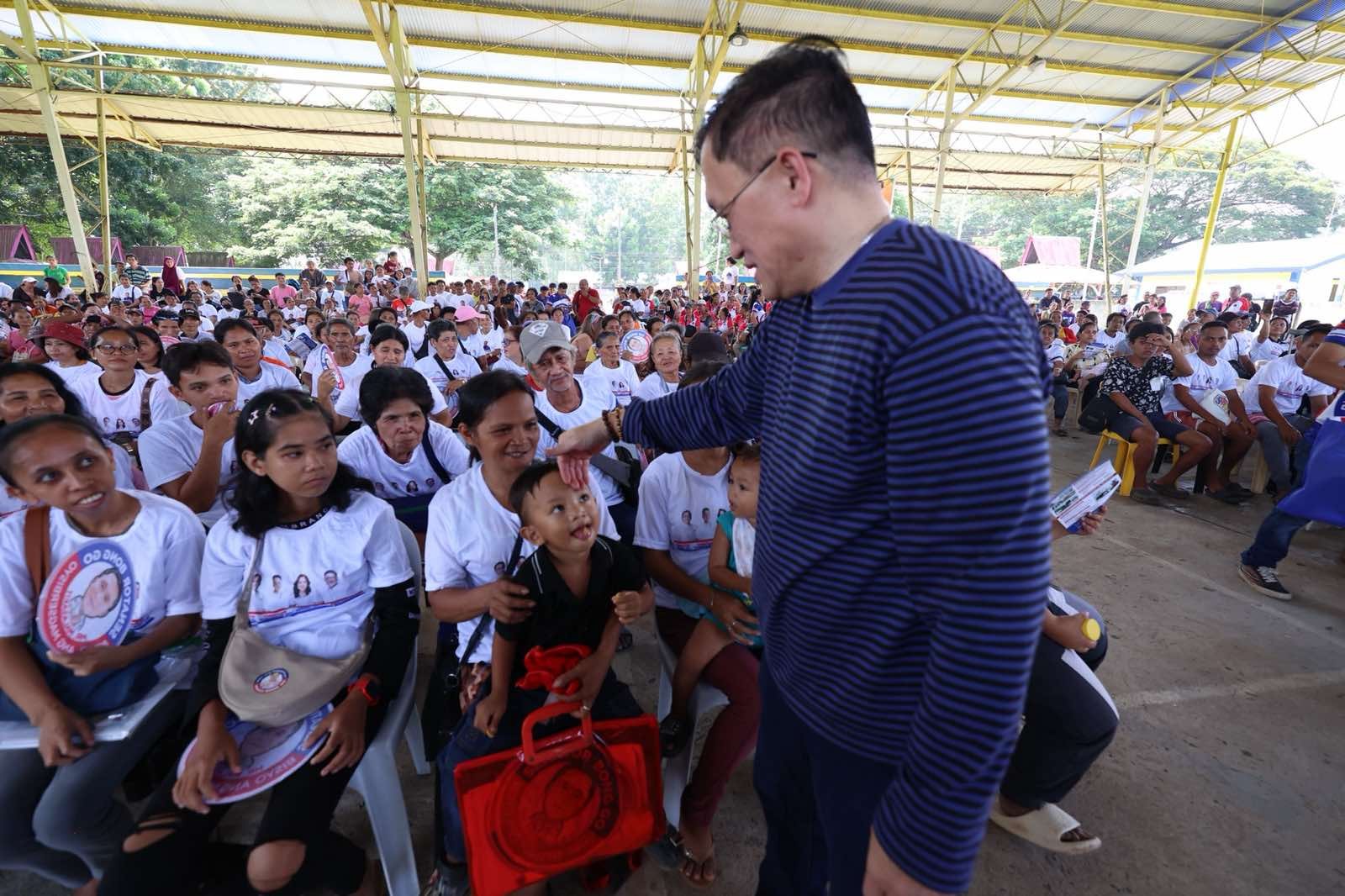 Go aids 530 PWDs in Davao Oriental