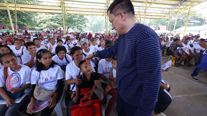 Go aids 530 PWDs in Davao Oriental