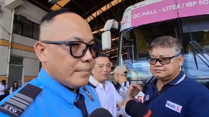 LTO Field Enforcement Service Senior Team Leader Alvin Domingo (left) faced the media on Monday, 26 October, following inspections at several terminals in Cubao, Quezon City.