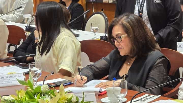 Enrile defends CEZA amid scrutiny over performance