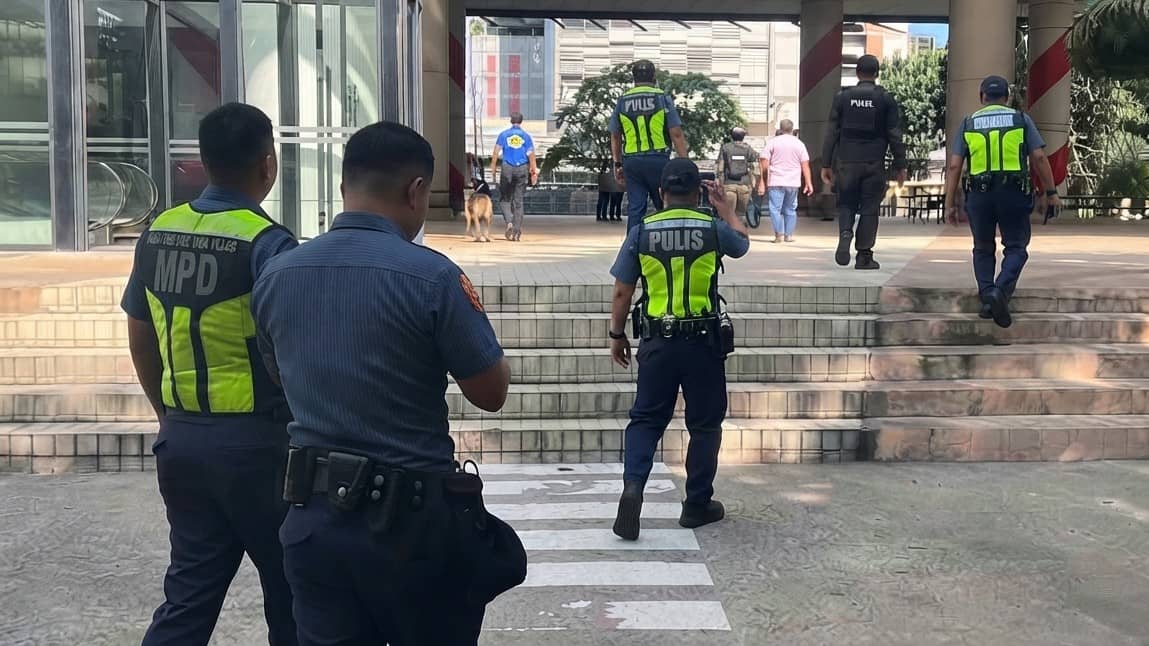 Text Based Support MPD probes cyber-based bomb threat at DLSU | Daily Tribune