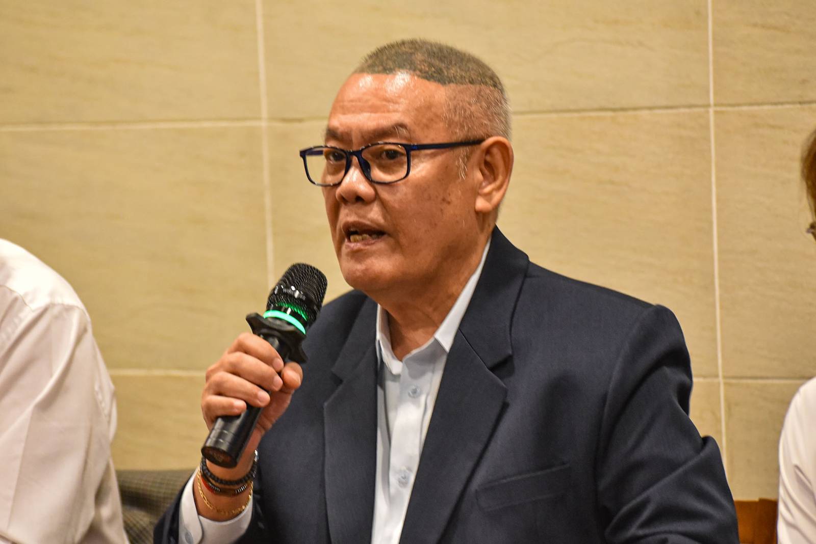 A group of doctors calls on the Professional Regulation Commission (PRC) to investigate Dr. Anthony 'Tony' Leachon over alleged violations of professional ethics stemming from his public statements on the 2017 Dengvaxia vaccine controversy during a press conference in Intramuros, Manila, on October 26.

The group urged the commission to conduct a fair and impartial review based on scientific evidence and documented facts. l Zedrich Xylak Madrid