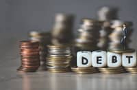 Debt, downturn dampen Phl’s risk outlook