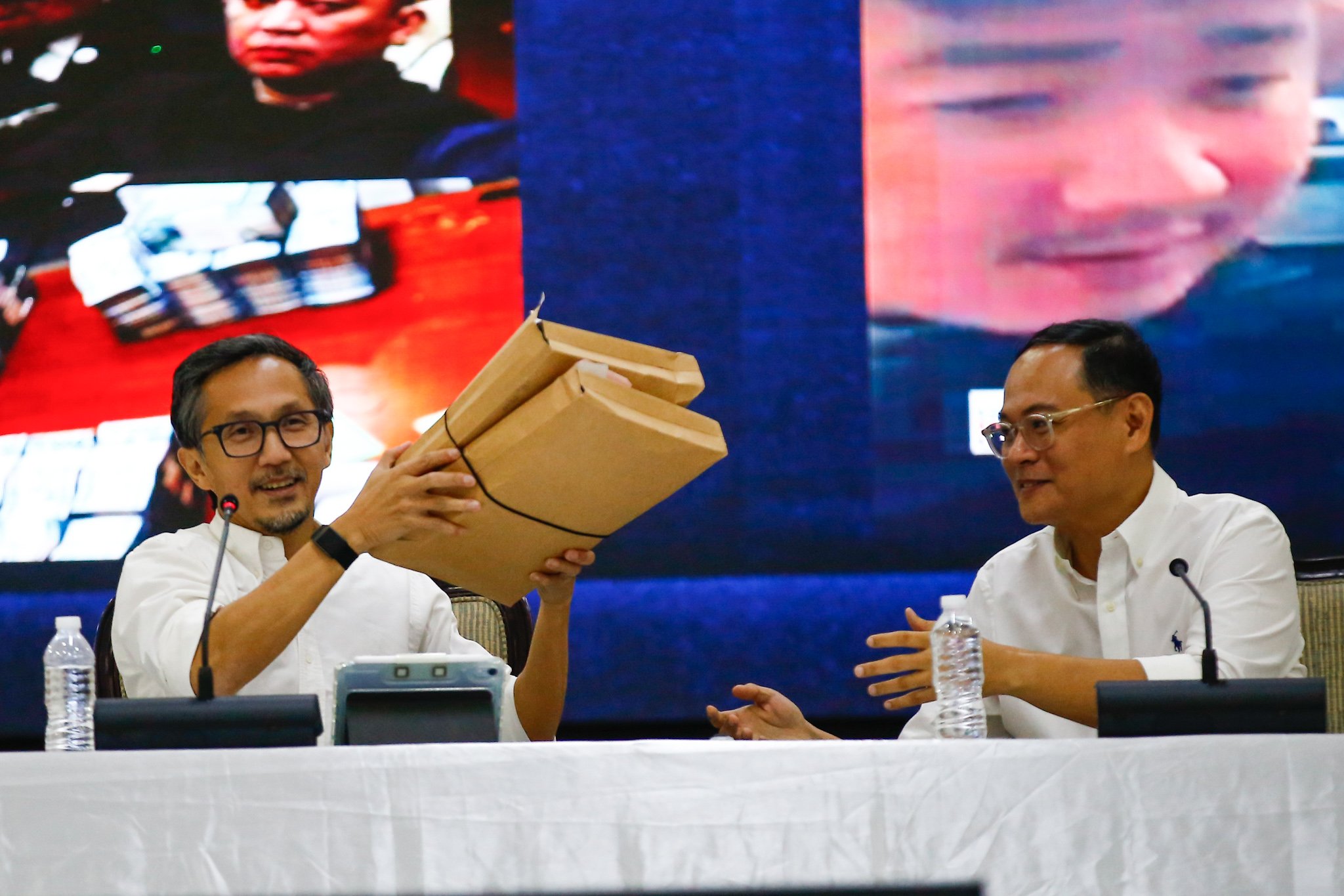 Secretary Dizon turns over cases of DPWH officials to Secretary Lopez