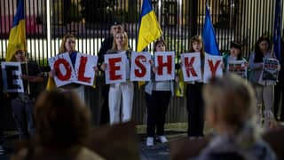 U.S.-brokered truce begins in Ukraine city