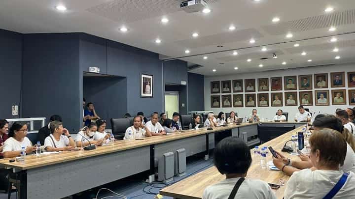 The DHSUD, NHA and SHFC met with urban poor leaders to discuss housing and relocation concerns, with Secretary Jose Ramon Aliling pledging clear updates within two weeks.