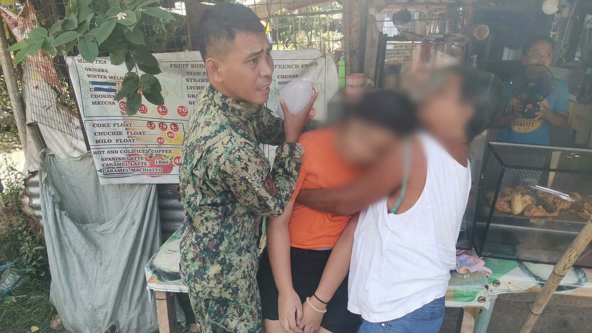 Nurse-cop aids unconscious child