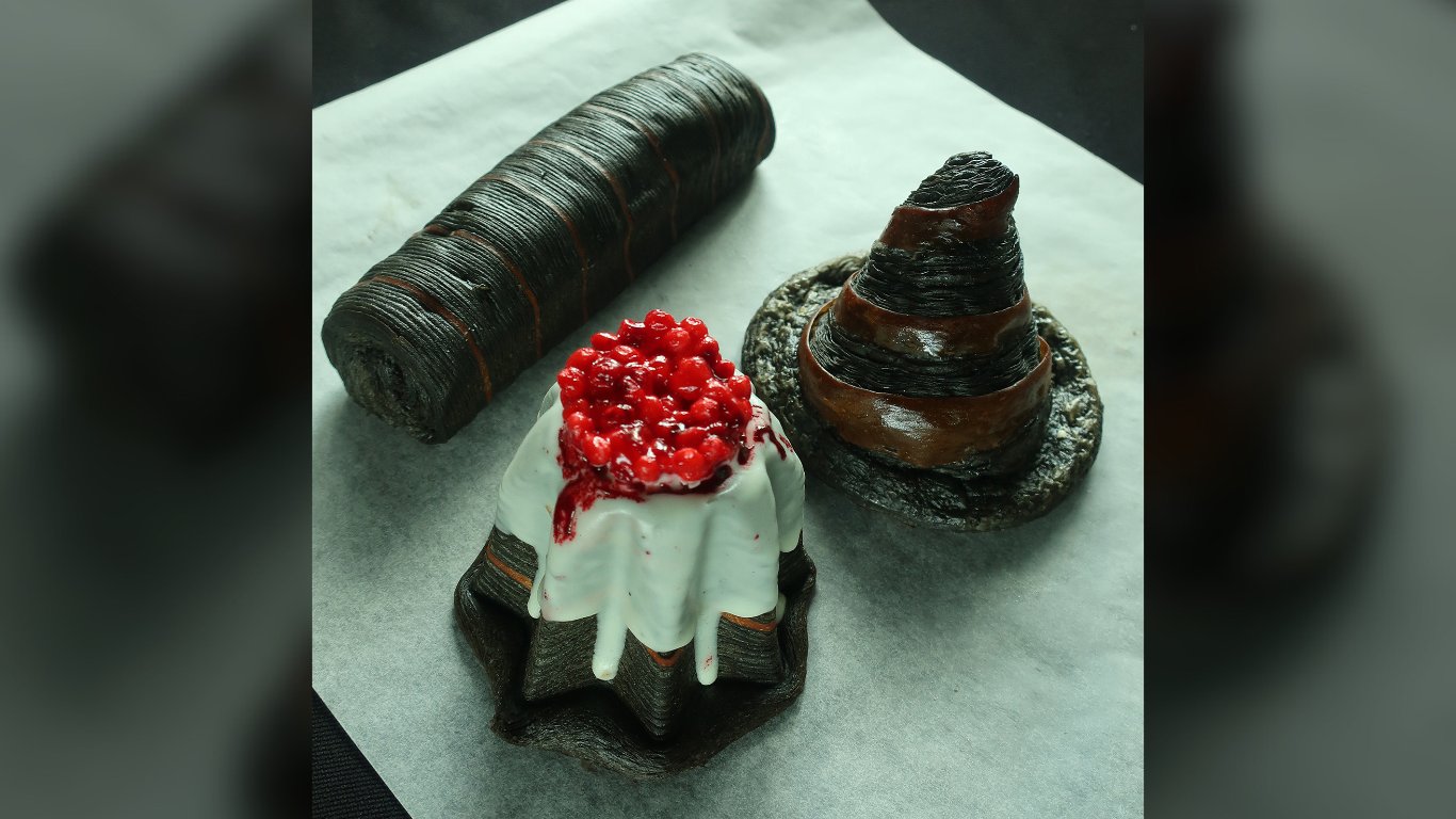 HALLOWEEN TREATS