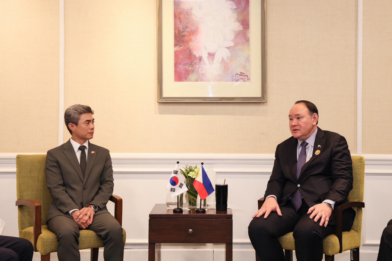 Phl, South Korea seek stronger defense cooperation