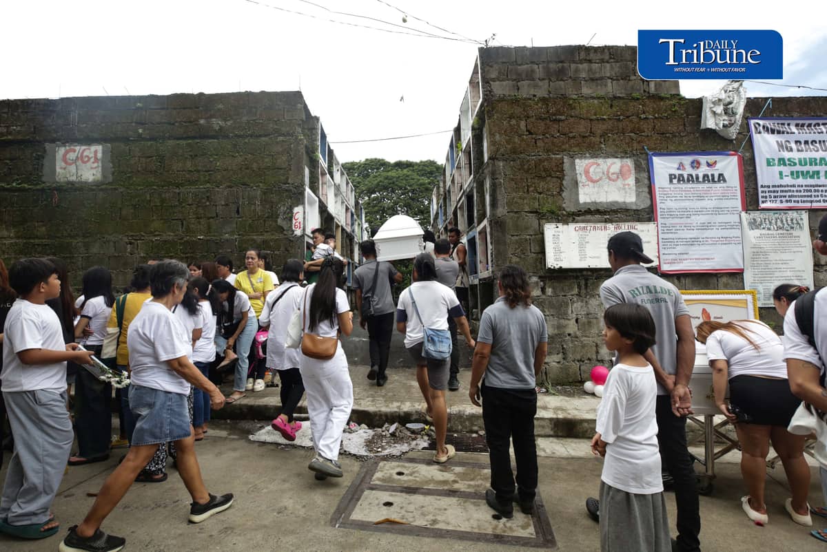 (October 30 2026) Families early visit their departed loved ones to avoid crowds at Bagbag Cemetery in Quezon City on Friday, 30 October 2026, ahead of All Souls’ Day. In observance of Undas, the Quezon City government reminded the public that visiting hours at Bagbag and Novaliches cemeteries will be from 6 a.m. to 10 p.m., Also all burial operations will be temporarily suspended from 31 October to 2 November 2026, according to an official notice from the local government. Photo/Analy Labor